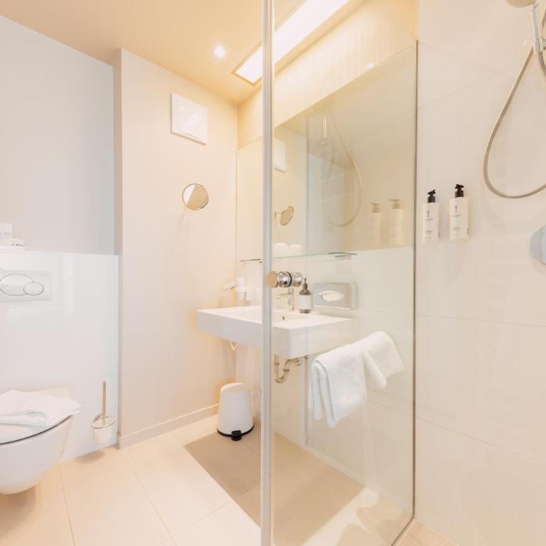 Seehotel Dr. Jilly - Deluxe Doppelzimmer mit Balkon - 3