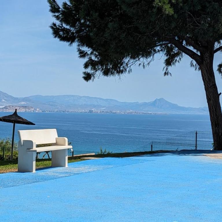 Apartamento moderno con piscina comunitaria cerca del aeropuerto - Apartamento de 2 dormitorios con terraza - 23