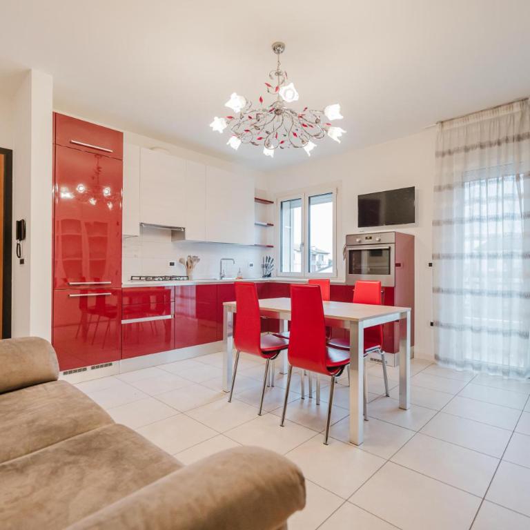 Lucrezia Suite - 10 min from Venice & Free Parking - Two-Bedroom Apartment - 2