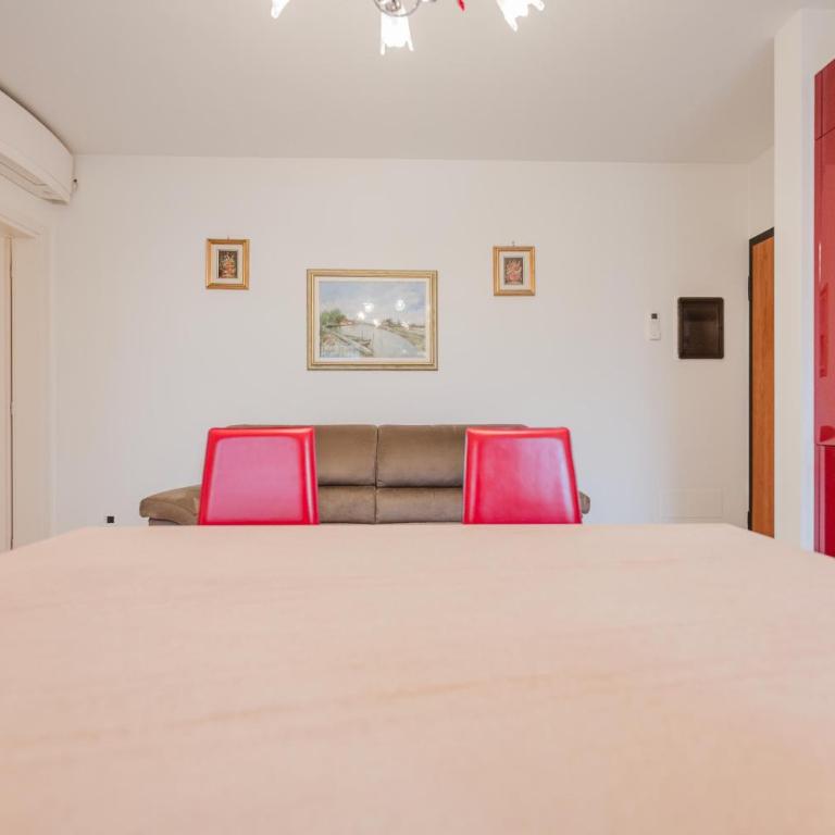 Lucrezia Suite - 10 min from Venice & Free Parking - Two-Bedroom Apartment - 30