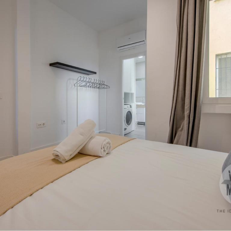 Vive la elegancia para 10 en Santa Ana 6 - Apartamento - 13