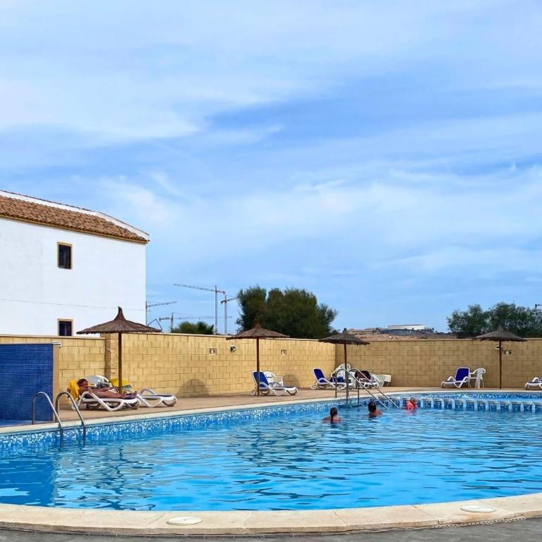 Appartment with equipped solarium barbecue and swimming pool - Apartment - 25