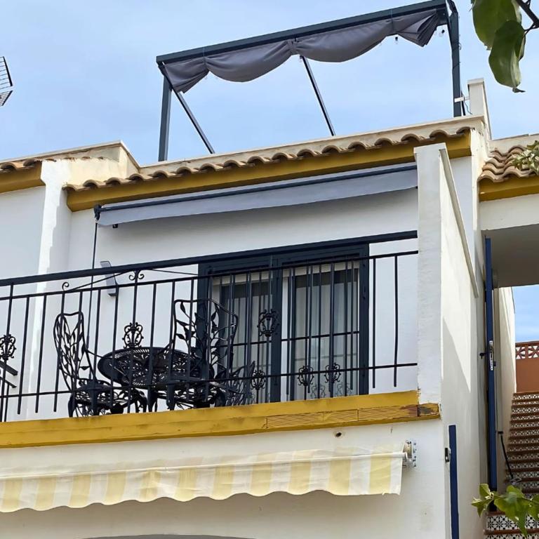 Appartment with equipped solarium barbecue and swimming pool - Apartment - 29