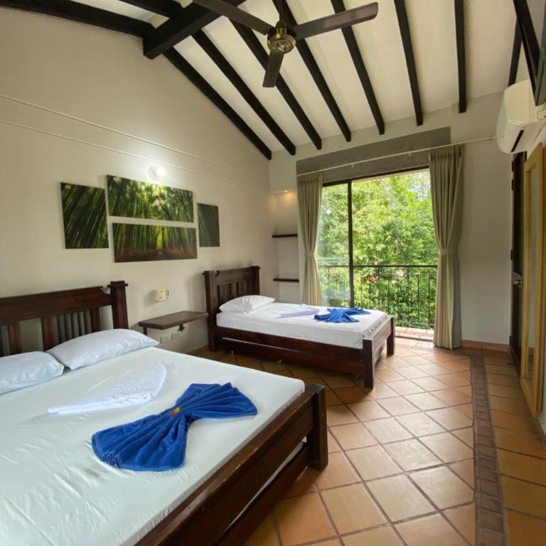 Hotel Villa Del Marques - Habitación Familiar con vistas al jardín - 8