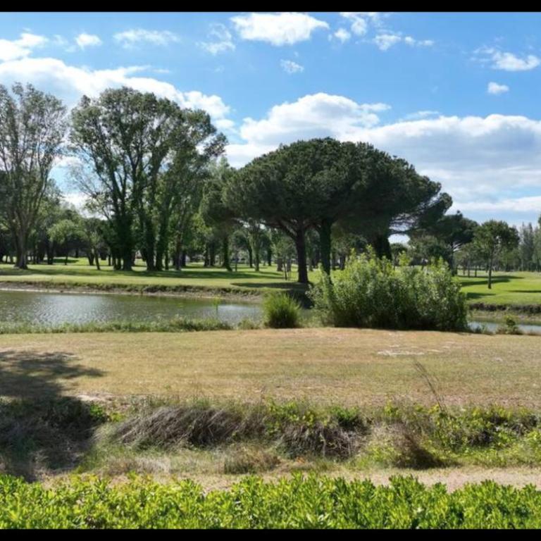 Logement de Prestige avec piscine Vue sur le Golf de la Grande Motte - Villa - 13