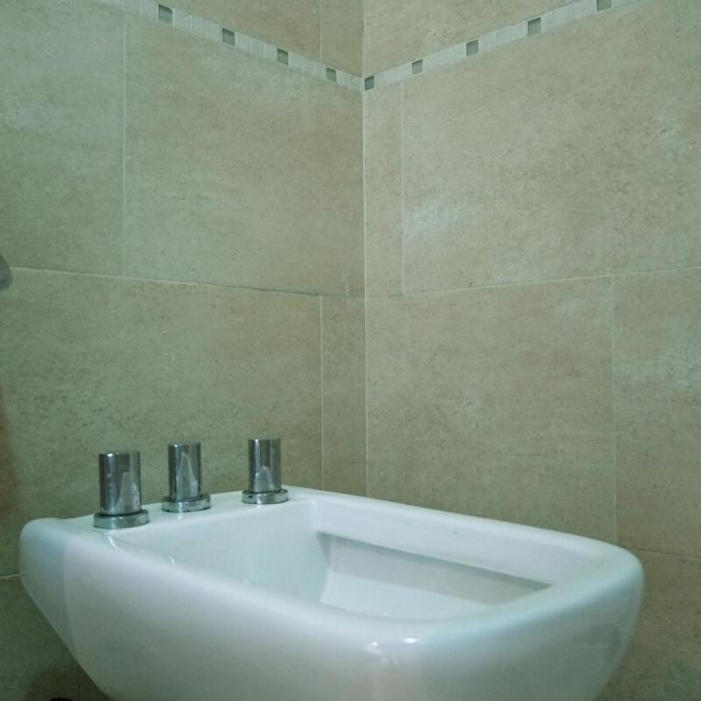Ideal si venis por trabajo, con cochera - Apartamento de 1 dormitorio - 17