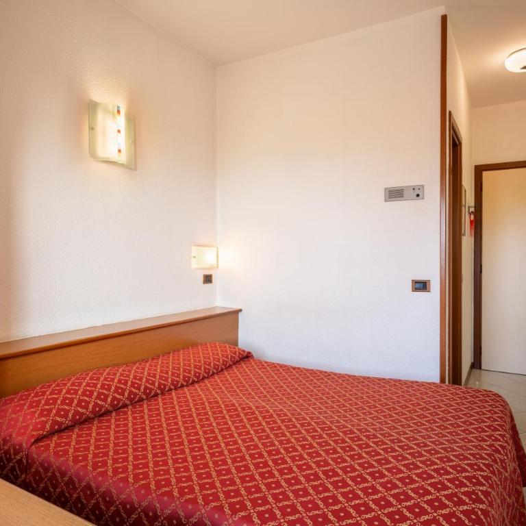 Hotel Careni Villa Italia - Camera Matrimoniale Economy - 3