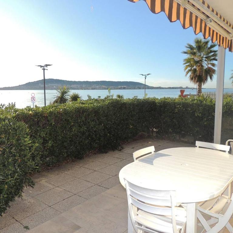 F2 3* avec Parking et Terrasse, Face à l'Étang de Thau, Proche Thermal, Tout Équipé - FR-1-571-10 - Appartamento (3 Adulti) - 1
