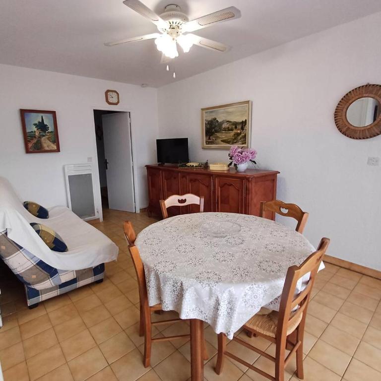 F2 3* avec Parking et Terrasse, Face à l'Étang de Thau, Proche Thermal, Tout Équipé - FR-1-571-10 - Appartamento (3 Adulti) - 2