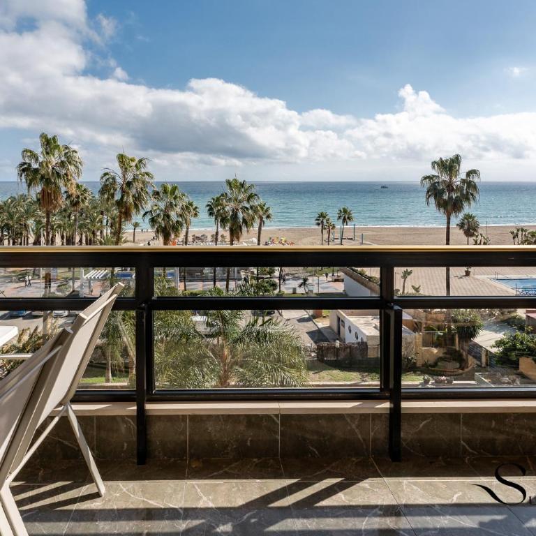 1st Line from the Beach, Views, Pool, Parking - Apartamento Deluxe de 2 dormitorios con vistas al mar - 1