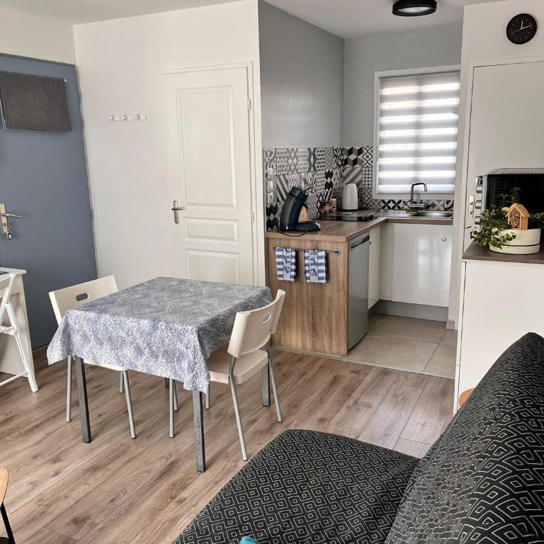 Studio avec grand balcon Marin - One-Bedroom Apartment - 2