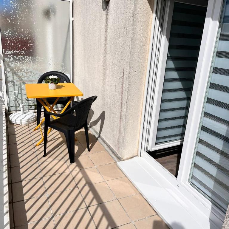Studio avec grand balcon Marin - One-Bedroom Apartment - 11
