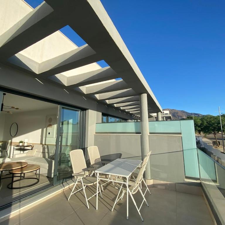 Beautiful City Apartment with in & outdoor pool - Appartamento con 2 Camere da Letto e Terrazza - 8