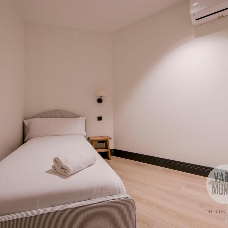 Descanso perfecto para 8, ven a Duque de Rivas 8 E3 - Three-Bedroom Apartment - 8