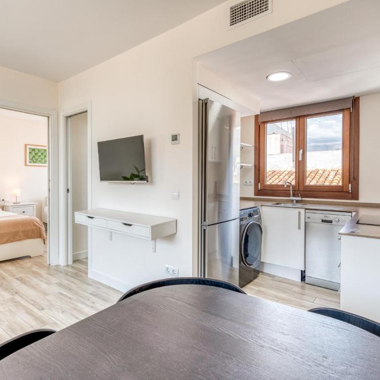 Apartamentos Donato by Croma - Two-Bedroom Apartment - 3