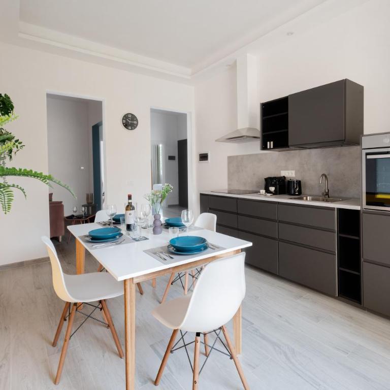 Via Pollaiolo, 55 - Florence Charming Apartments - Comfort e Stile a 350mt dal Tram! First floor with elevator and car places on street - Appartamento con 2 Camere da Letto - 10