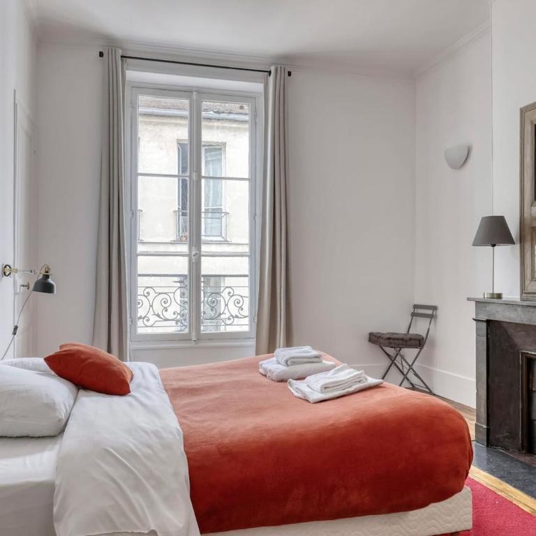 Spacious Typical Parisian Flat - Paris Le Marais - Appartement 2 Chambres - 15