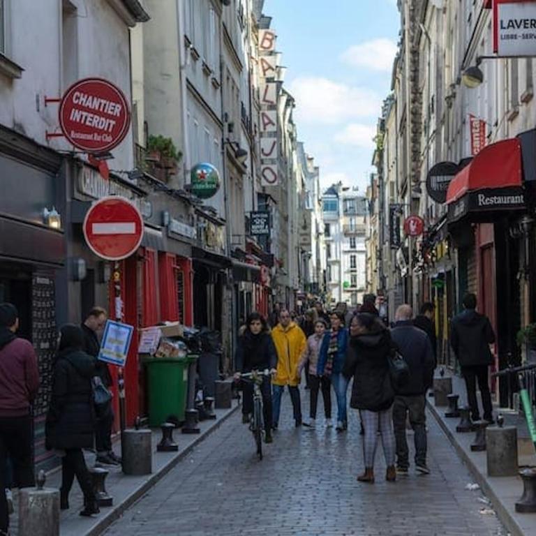 Spacious Typical Parisian Flat - Paris Le Marais - Appartement 2 Chambres - 22