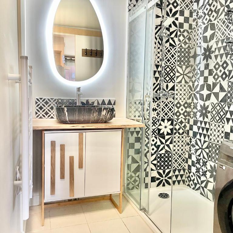 Bas de villa la sablhyeres- 300m Plage de la Capte - 2 hébergements disponibles - Maison de Vacances - 14