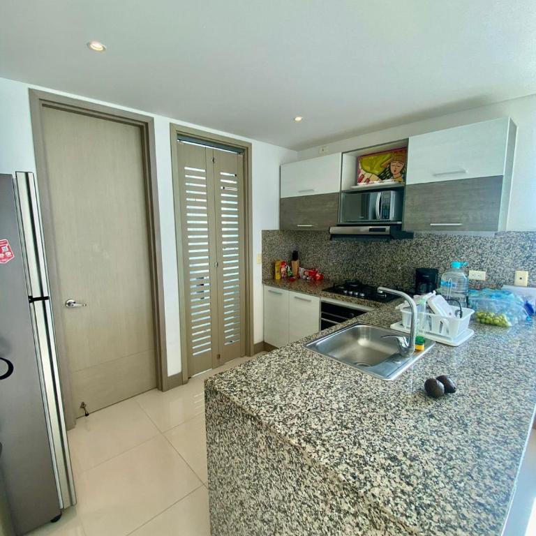 2P1-AL APARTAMENTO DE 2 ALCOBAS FRENTE AL MAR CON AIRE ACONDICIONADO Y WIFi - Apartamento de 2 dormitorios - 6