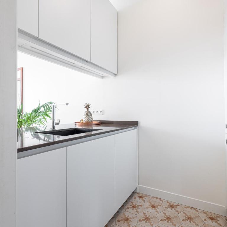 REGINA - Somptueux 3 pièces - carré d'or Menton - vue mer - Two-Bedroom Apartment - 54