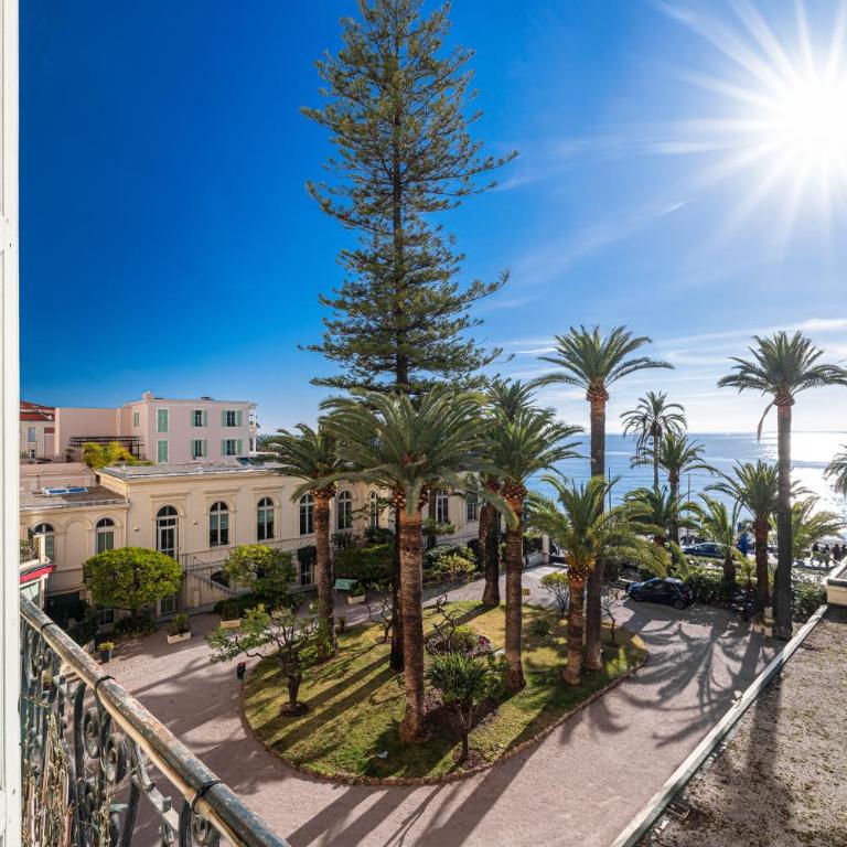 REGINA - Somptueux 3 pièces - carré d'or Menton - vue mer - Two-Bedroom Apartment - 58