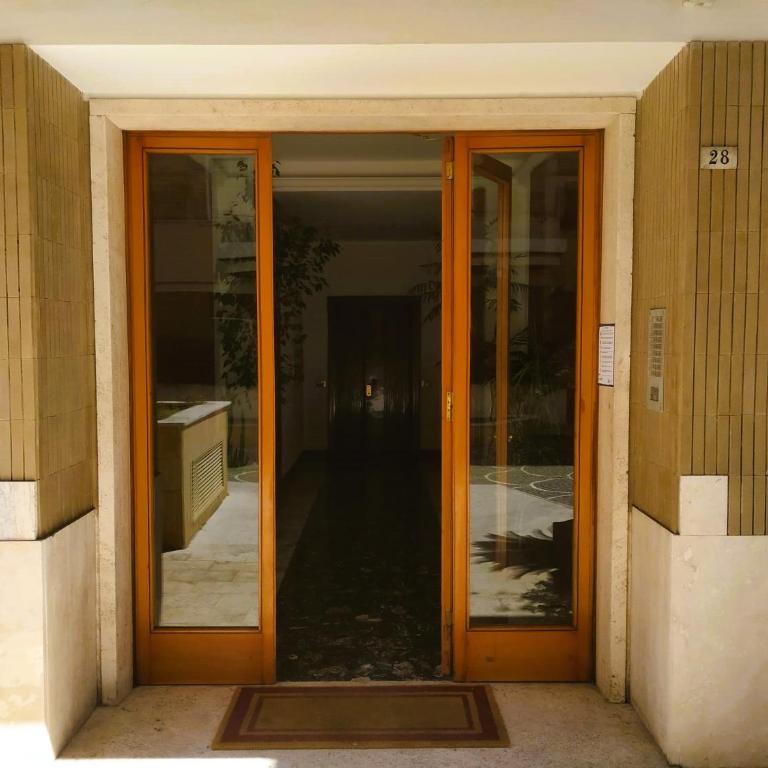Casa con Giardino - Metro A Cornelia Vaticano a sole 4 fermate - Appartamento con 1 Camera da Letto - 28