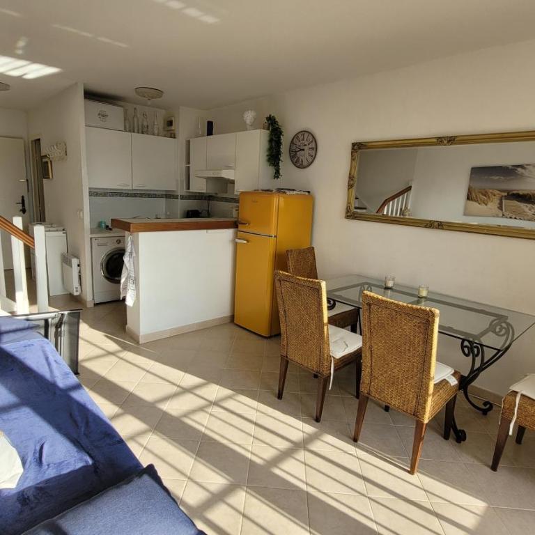 SEAVIEW house - 6-min WALK TO BEACH & RESTAURANTS - Pool - Private underground garage box - Garden - near Cannes - Maison 2 Chambres - 13