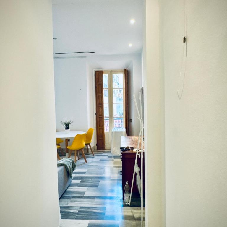 Amplio y luminoso apartamento Plz de la Merced - Apartamento de 2 dormitorios - 18