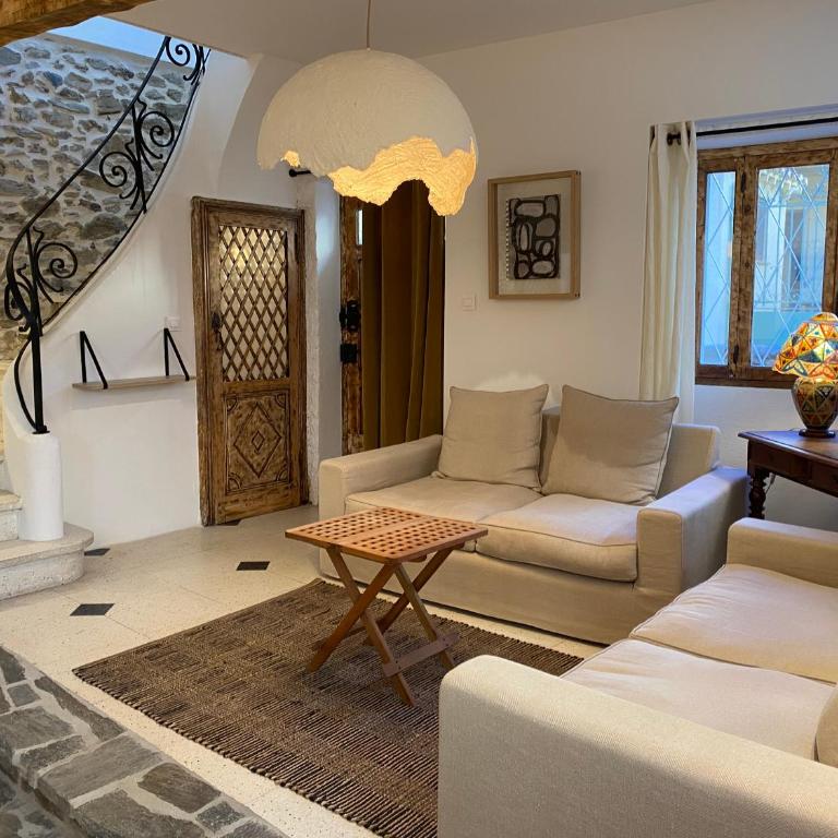 Charmante Maison de Village - Two-Bedroom House - 1