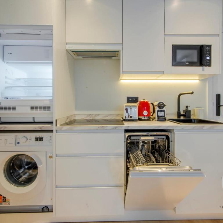 Malasaña luminosa para 4, descubre San Bernardo 20 E3 - One-Bedroom Apartment - 12