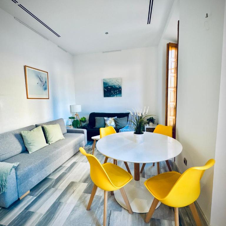Amplio y luminoso apartamento Plz de la Merced - Apartamento de 2 dormitorios - 1