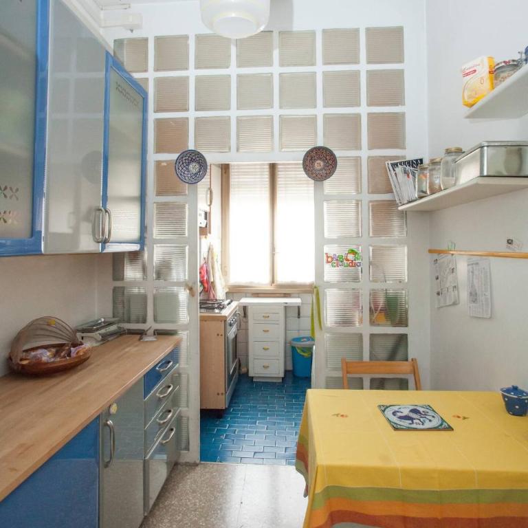 Claudia B&B - Camera Matrimoniale con Bagno in Comune - 11