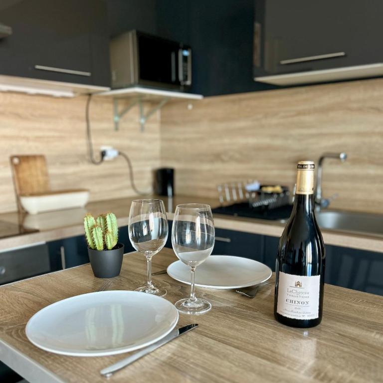 LE JULA - APPARTEMENT T2 PROCHE CENTRE VILLE - Parking privé - Apartment mit 1 Schlafzimmer - 6