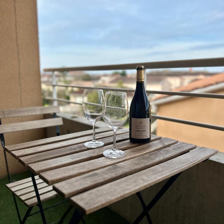 LE JULA - APPARTEMENT T2 PROCHE CENTRE VILLE - Parking privé - Apartment mit 1 Schlafzimmer - 3