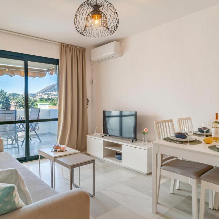 1 Bedroom Nice Apartment In Benalmádena - One-Bedroom Apartment - 2