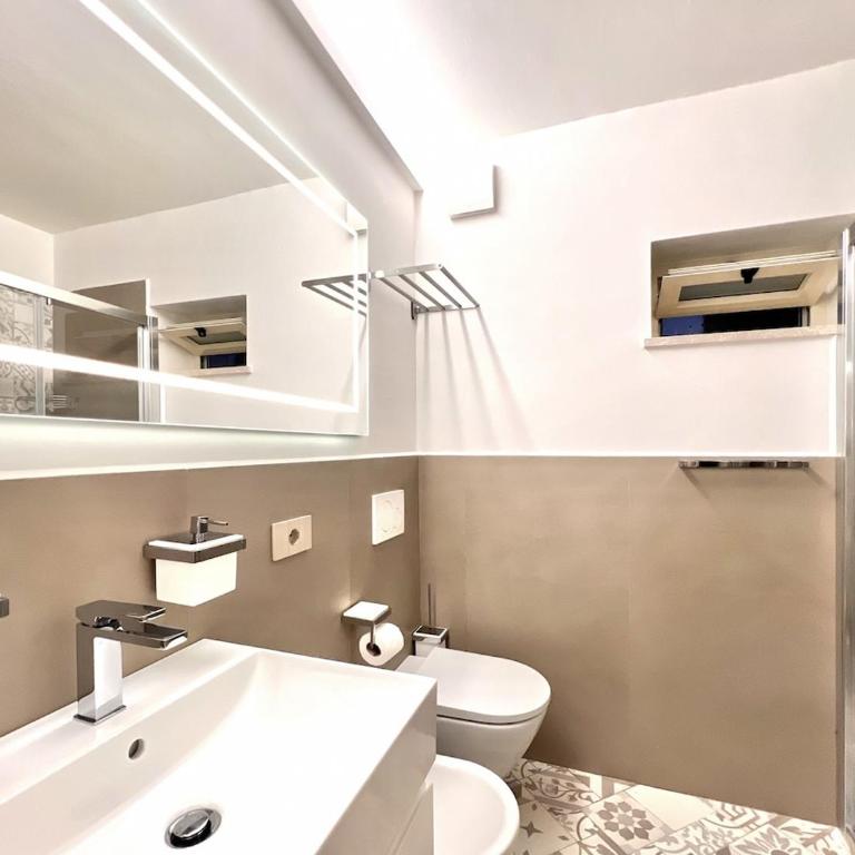 Comfy 2 Bedrooms Apartment near the beach - Appartamento con 1 Camera da Letto - 14