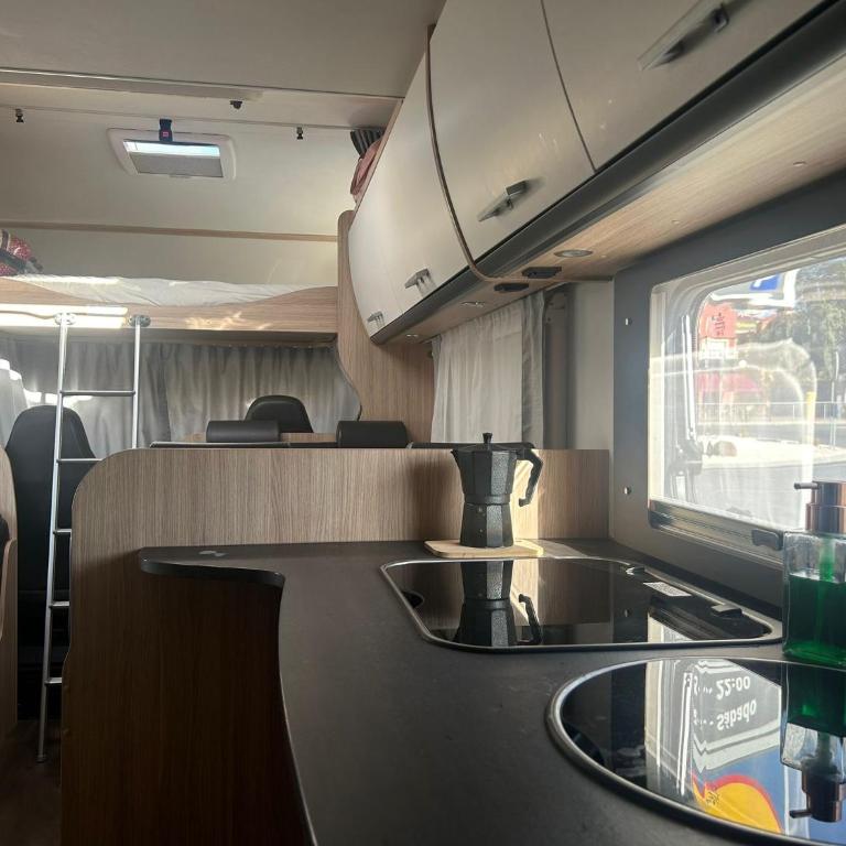 Autocaravana para 6 - Tienda - 11