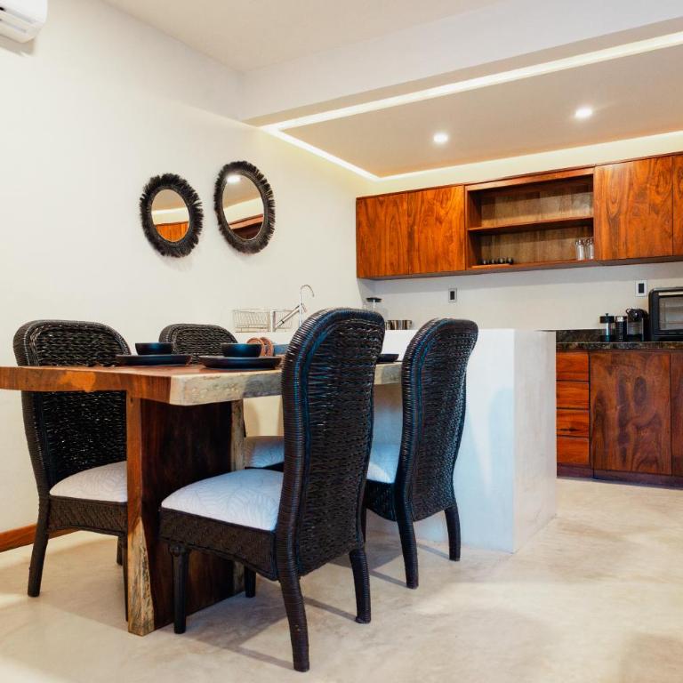 Ha'as Naj Suites Bananas - One-Bedroom Apartment with Pool View - 10