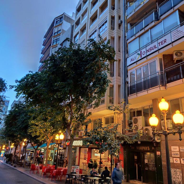 Mediterranean Stays Platinum - Deluxe Apartment - 4