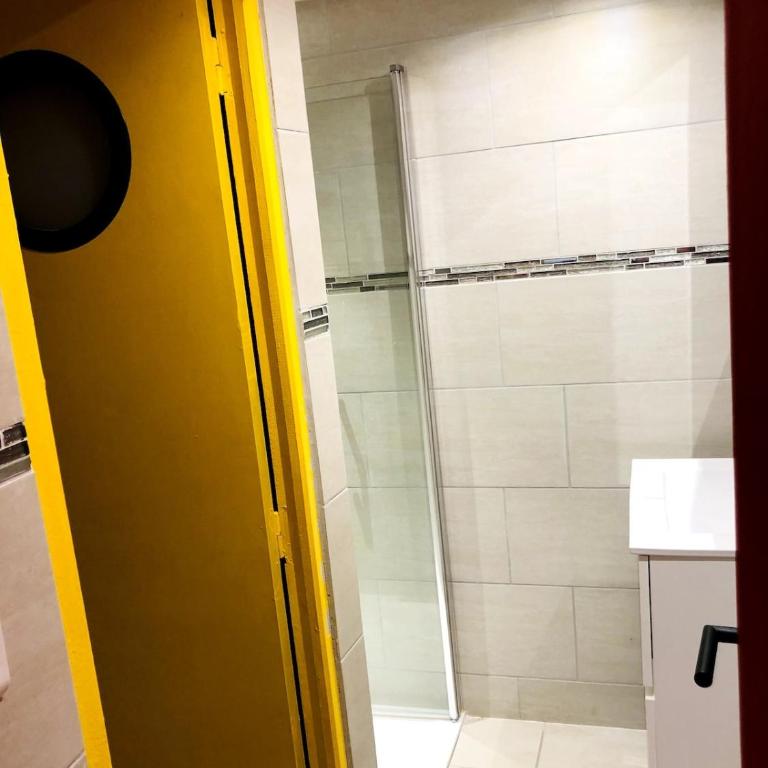 Appartement climatisé dans un quartier très calme - Estudio Estándar - 8