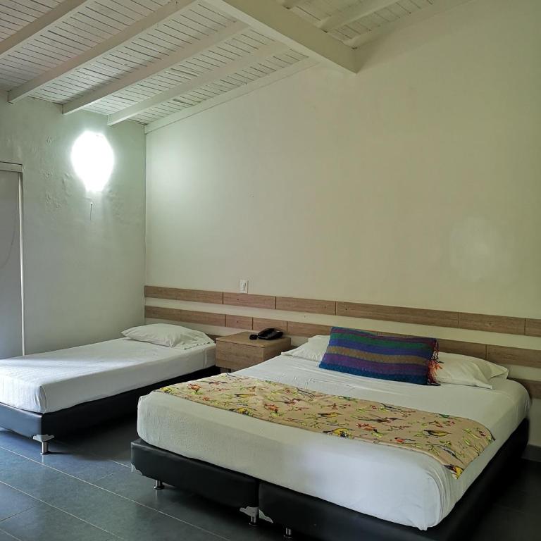 Hotel el Tesoro - Triple Room - 7
