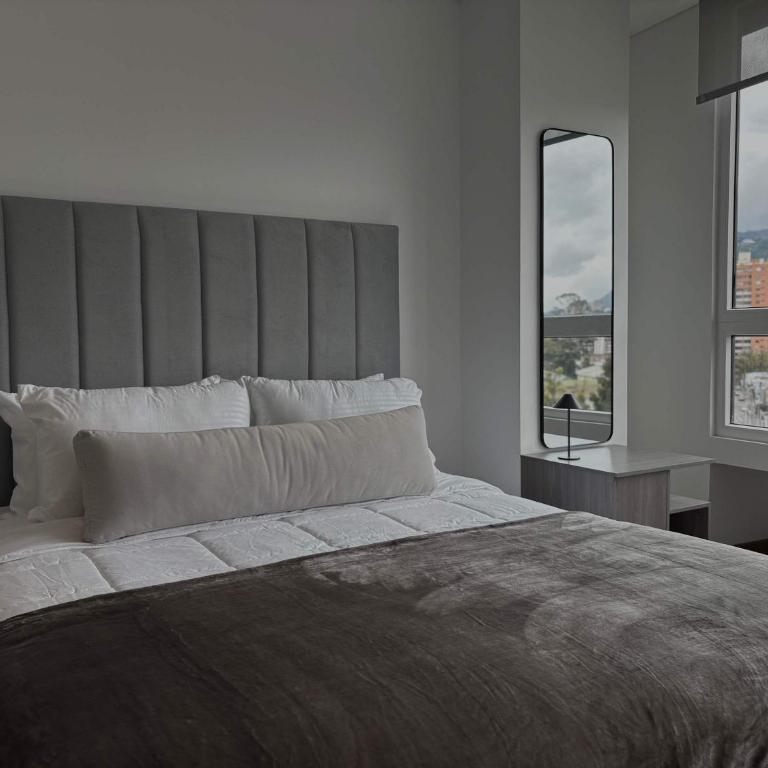 Stylish 2BR in Usaquen Peaceful Stay with Scenic Views - Apartamento - 31
