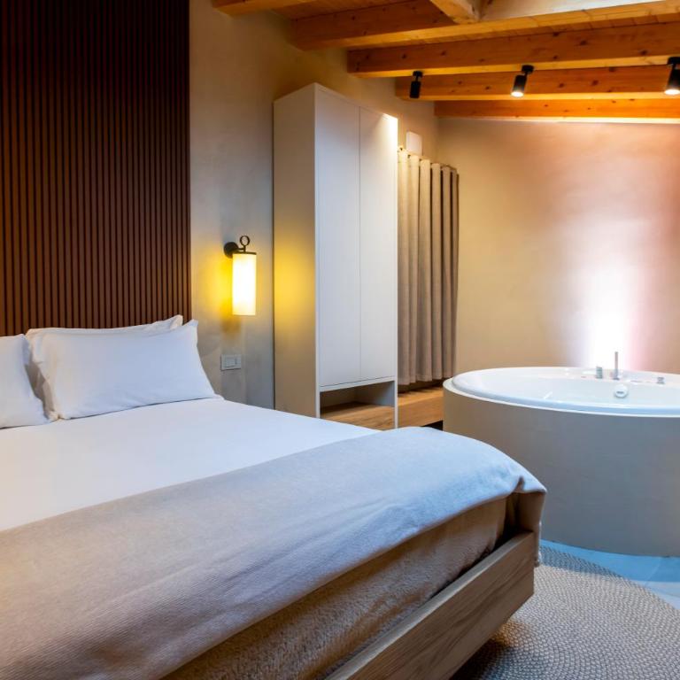 Locanda Expanificio - King Room with Spa Bath - 13