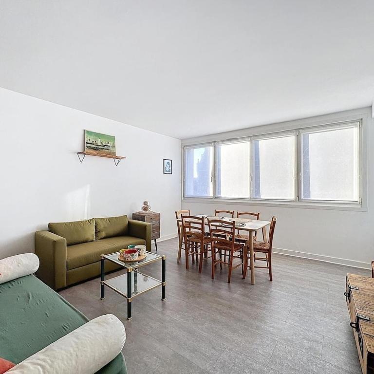 Le balcon - Two-Bedroom Apartment - 2