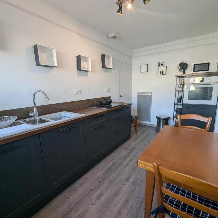 Maison T4 110m² avec jardin clos, à 1500m de la plage - FR-1-797-60 - Villa - 12