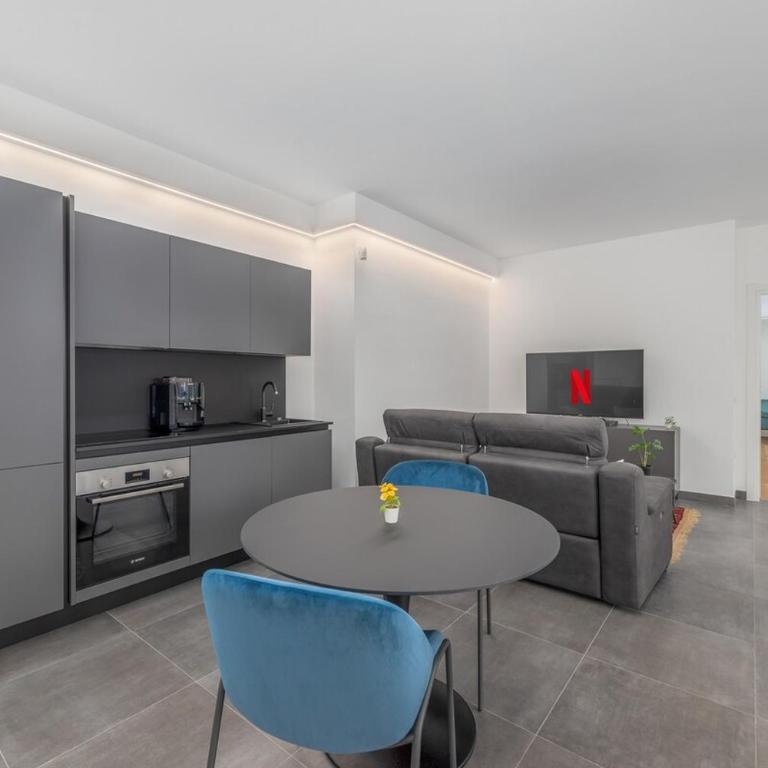 Luxury Apartment with Private Spa-Free Parking - Appartement - 23