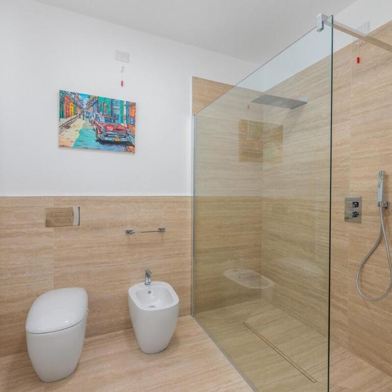 Luxury Apartment with Private Spa-Free Parking - Appartement - 5