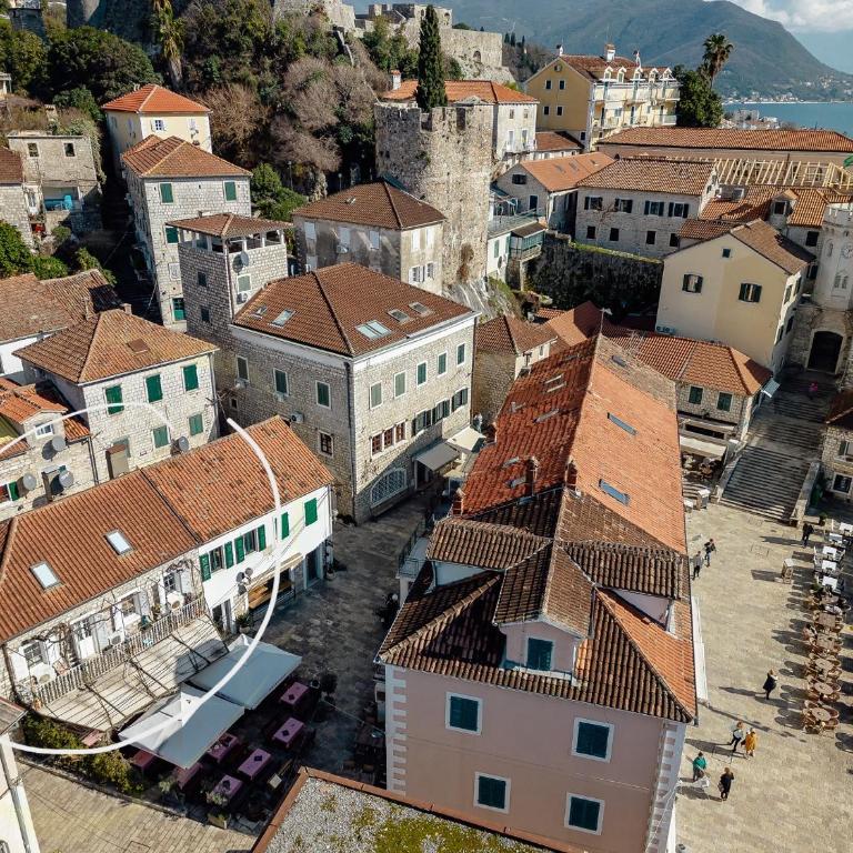 Old Town Escape - Central and Charming - One-Bedroom Apartment - 21