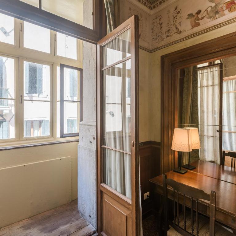Foresteria Valdese Venezia - Camera Matrimoniale con Bagno Privato Esterno - 4